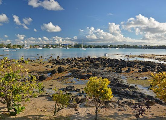 mauritius/grand-baie/landmark/la-cuvette-public-beach
