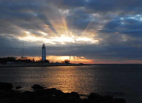 ukraine/crimean-peninsula/landmark/khersonesskiy-mayak