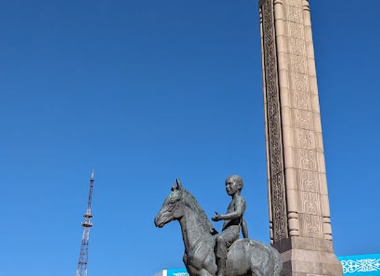 kazakhstan/trans-ili-alatau/landmark/independence-monument