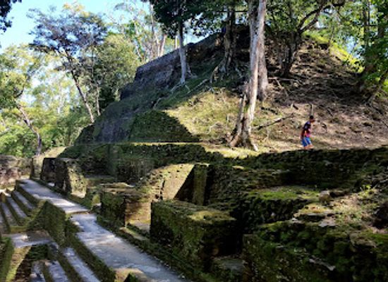 belize/mountain-pine-ridge/landmark/cahal-pech-archaeological-reserve