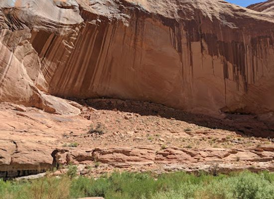utah/henry-mountains/landmark/defiance-house