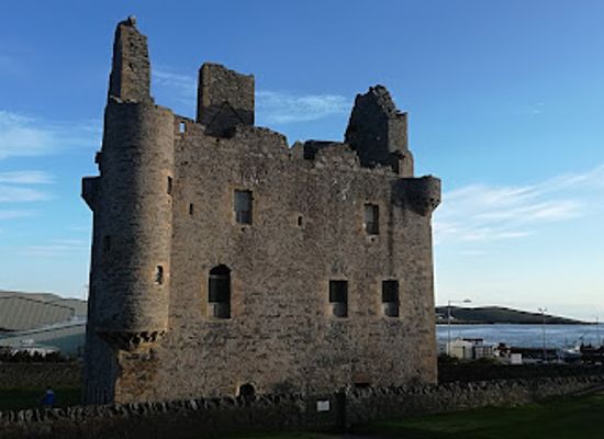 united-kingdom/shetland/attraction/scalloway-castle-2
