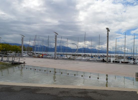 switzerland/lausanne/landmark/place-de-la-navigation