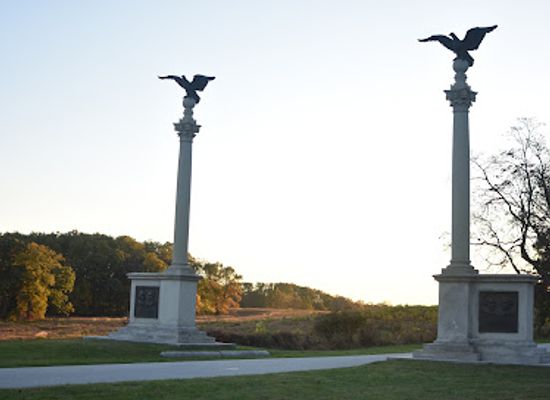 pennsylvania/south-central-pennsylvania/landmark/pennsylvania-columns