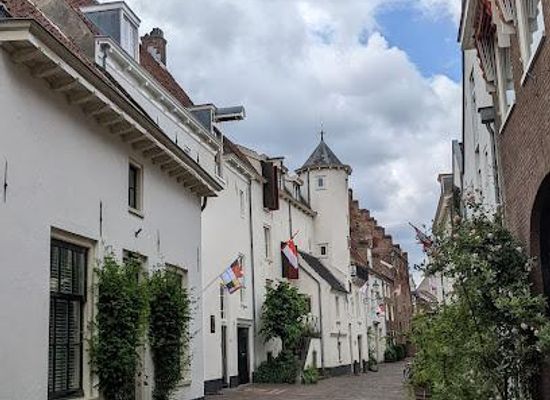 netherlands/utrecht/landmark/muurhuizen