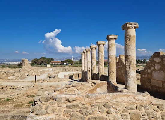 cyprus/paphos/landmark/pafos-archeological-park-visitor-center
