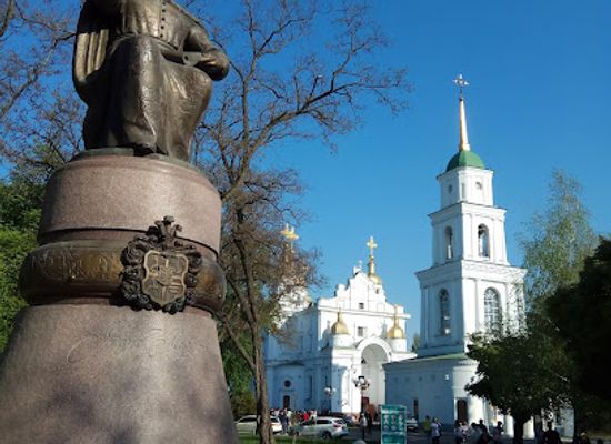 ukraine/poltava-region/landmark/ivan-mazepa-monument