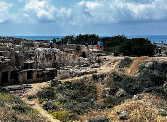 cyprus/paphos/tombs-of-the-kings/landmark/tomb-4