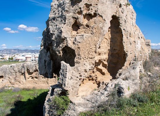 cyprus/tombs-of-the-kings/landmark/northwest-city-gate-and-rock-bridge