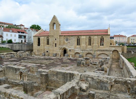 portugal/coimbra/landmark/mosteiro-de-santa-clara-a-velha