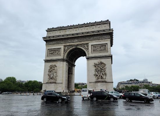 france/picardy/landmark/arc-de-triomphe