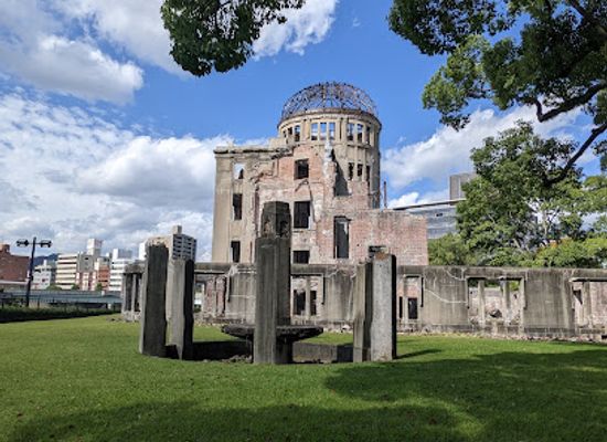 japan/hiroshima/landmark/hiroshima-prefectural-industrial-promotion-hall-atomic-bomb-dome-fountain-ruins