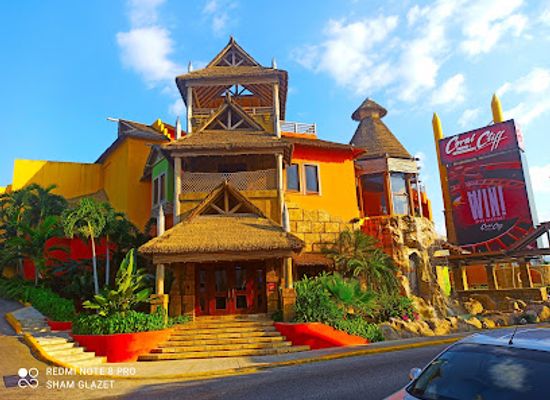 jamaica/montego-bay/hip-strip/landmark/coral-cliff