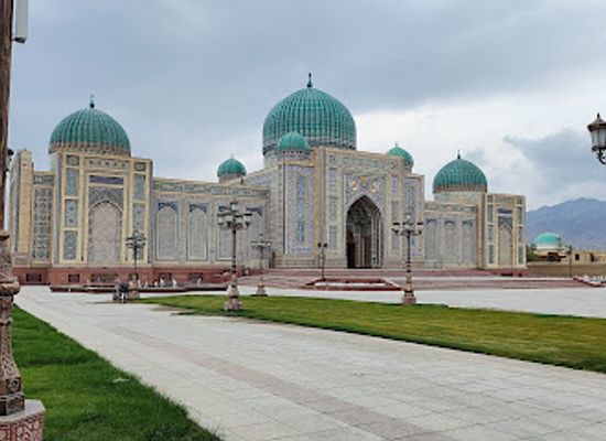 tajikistan/zarafshan-valley/landmark/khujand-fortress