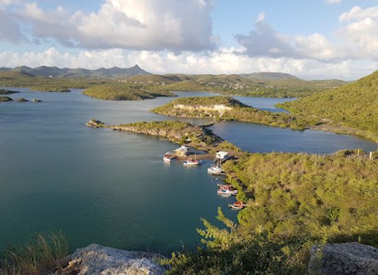 curacao/groot-santa-martha/landmark/balneario-di-santa-martha