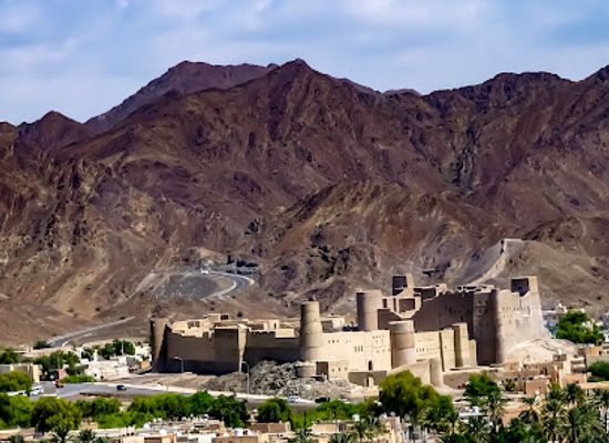 oman/ad-dakhiliyah-governorate/landmark/bahla-fort