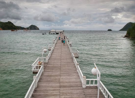 indonesia/labuan-bajo/landmark/white-harbor