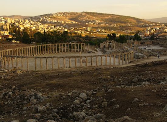 jordan/ajloun-highlands/landmark/oval-plaza