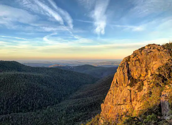 australia/high-country/landmark/booroomba-rocks