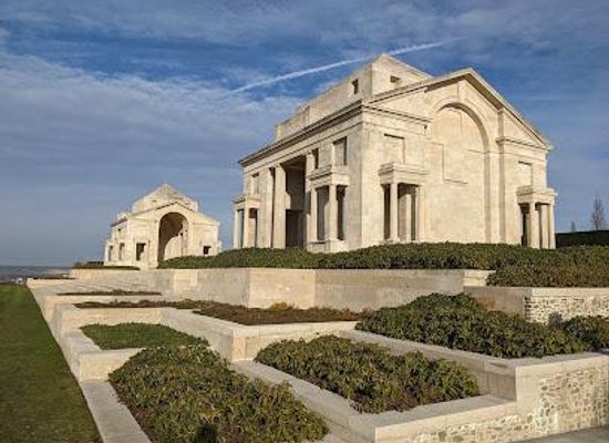 france/picardy/landmark/villers-bretonneux-military-cemetery