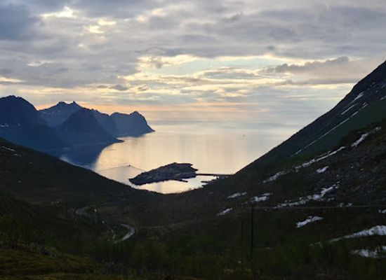 norway/senja-island/landmark/riven-trail-head