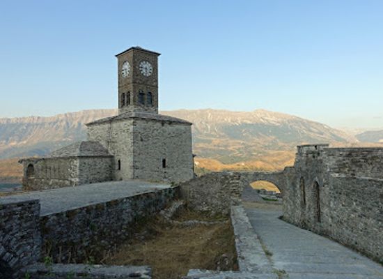 albania/tepelene/landmark/bashteja-e-teqese