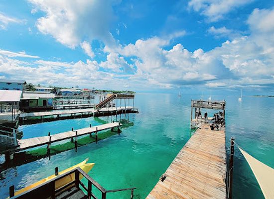 honduras/utila/landmark/utila-dive-centre
