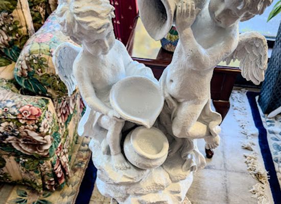 west-virginia/beckley/landmark/classy-clutter-antiques-and-consignment-shop