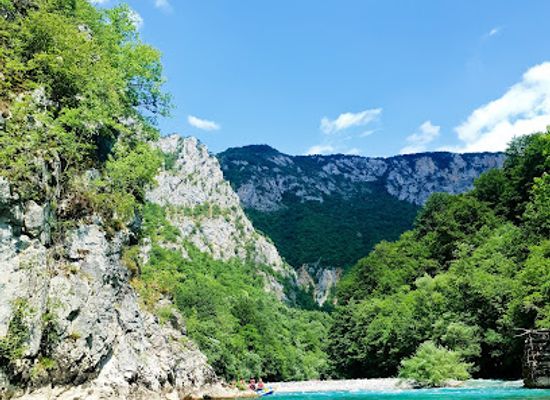 montenegro/tara-river-valley/landmark/tara-rafting-montenegro