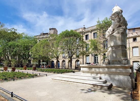 france/montpellier/figuerolles/landmark/place-de-la-canourgue