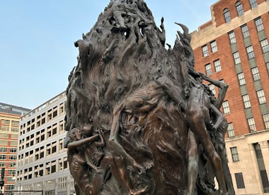 maryland/baltimore/landmark/holocaust-memorial