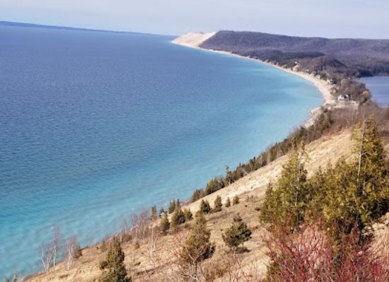 michigan/sleeping-bear-dunes-national-lakeshore/landmark/empire-bluff