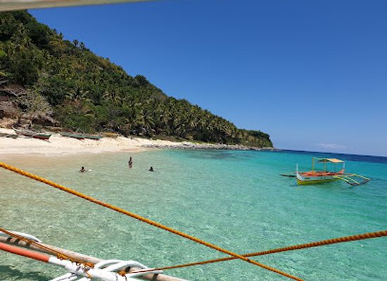 philippines/luzon/landmark/maculabo-island