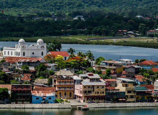 guatemala/flores/landmark/mirador-rey-canek
