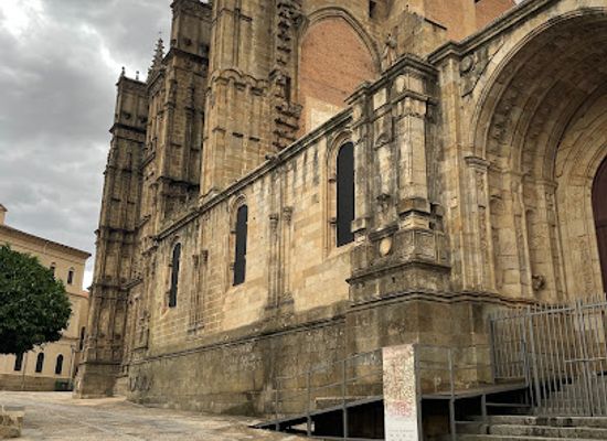 portugal/estremadura/landmark/catedral-nueva-de-plasencia