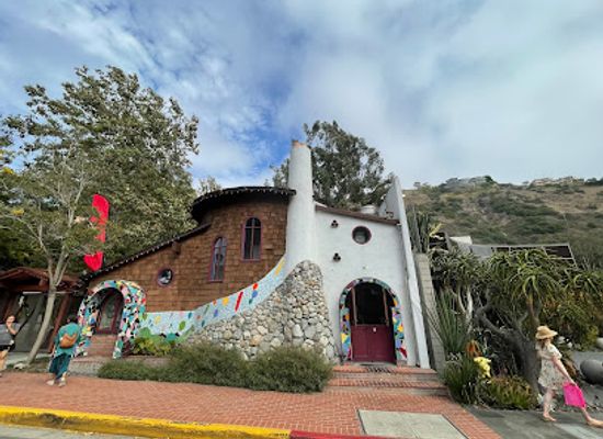 california/laguna-beach/landmark/sawdust-art-festival