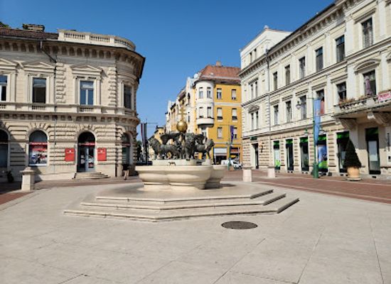 hungary/szeged/belvaros/landmark/millennium-fountain
