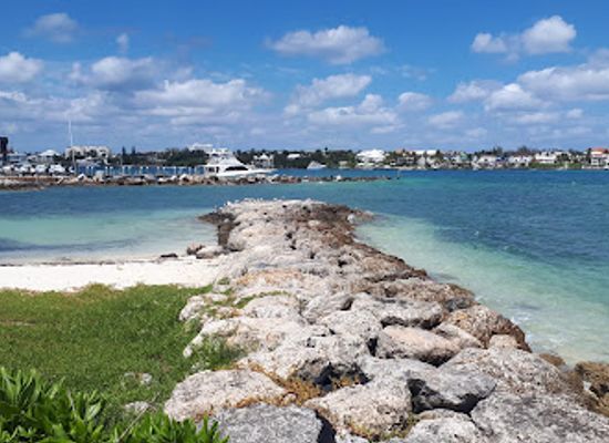 the-bahamas/new-providence/landmark/queen-s-staircase