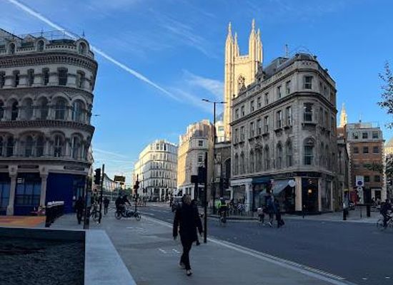 united-kingdom/london/attraction/queen-victoria-st-2