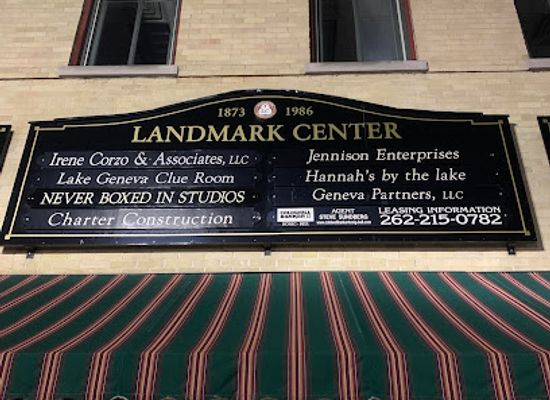 wisconsin/lake-geneva/landmark/never-boxed-in-studios