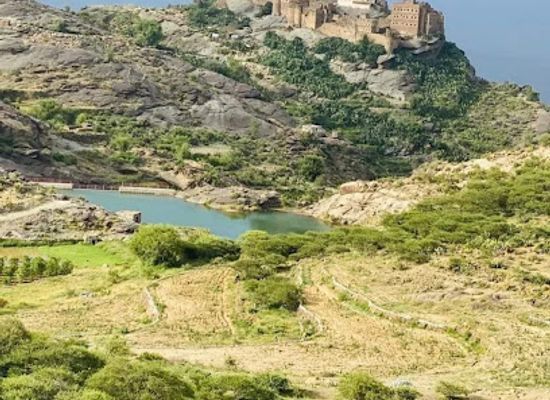yemen/hababah-village/landmark/aljabowbi-castle