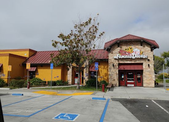 california/hayward/landmark/famous-dave-s-bar-b-que