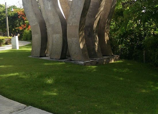 puerto-rico/caguas/landmark/paseo-honor-al-rio
