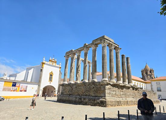 portugal/evora/landmark/centro-historico-de-evora