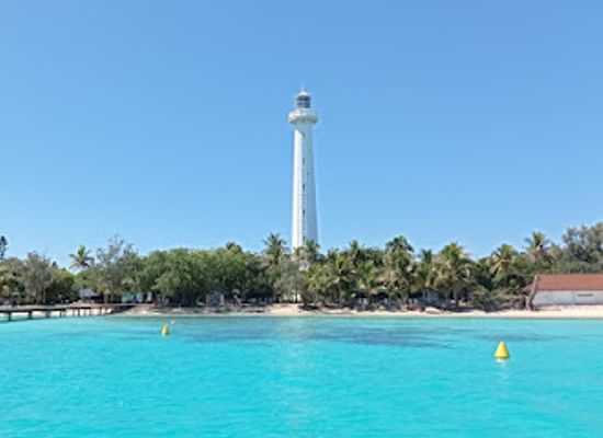 new-caledonia/baie-des-citrons/landmark/amedee-lighthouse