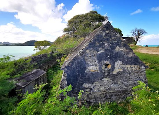 antigua-and-barbuda/hell-s-gate/landmark/fort-james