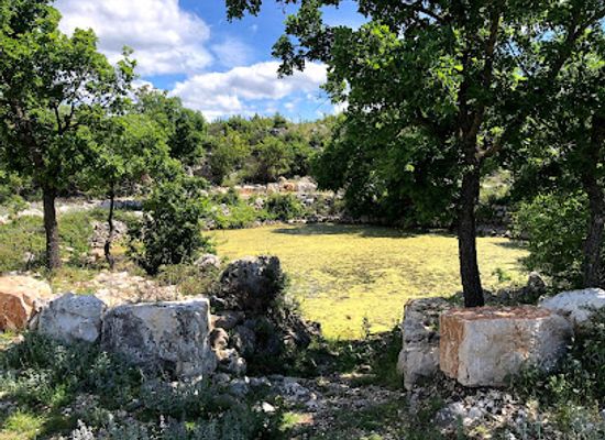 croatia/dalmatia/landmark/radosic-central-dalmatia-croatia-theme-trails