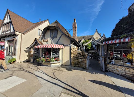 california/carmel-by-the-sea/landmark/doud-arcade