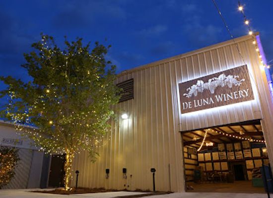 florida/pensacola/landmark/court-of-de-luna-event-space
