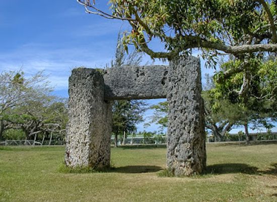 tonga/ha-ano/landmark/maka-fa-akinanga
